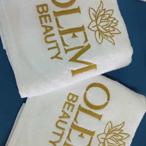 Logolu Havlu – Toptan Özel Üretim (Nakış & Baskı)