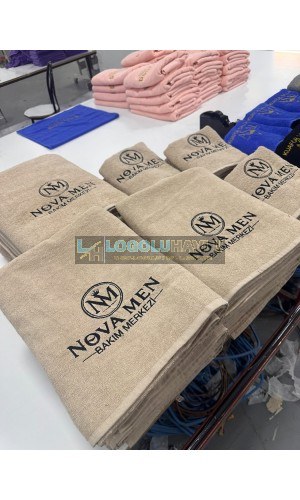 Cappuccino renk sütlü kahve logolu masaj ve spa havlu takımı