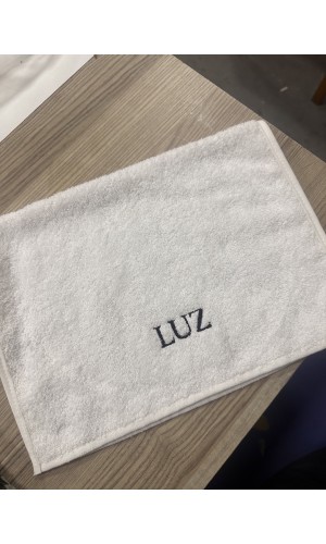 Promosyon Havlu 30x50 cm | Beyaz Logo Nakışlı