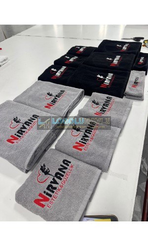 Gri ve siyah logo nakışlı güzellik salonu havlu seti