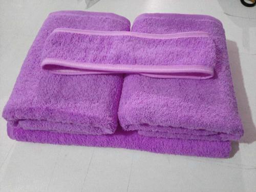 Toptan Mor Lila Havlu Seti - El Havlusu - Banyo Havlusu - Saç Bandı - 