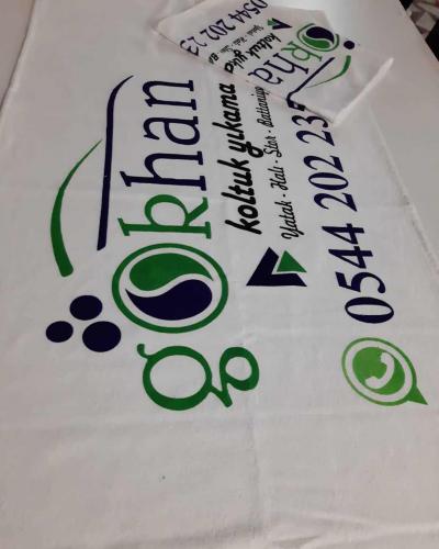 Toptan Logolu Baskılı / Nakışlı Havlu Seti ve Havlu Saç Bandı - Baskılı Plaj Havlusu - Bornoz - Terlik 