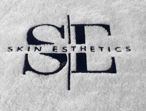 Toptan Logolu Baskılı / Nakışlı Havlu Seti ve Havlu Saç Bandı - Terlik - Bornoz - Bebek Kundak Havlusu 